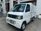 Mitsubishi 2001