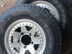 Mitsubishi 4dr5 Jeep 215/80/15 alloi rim set