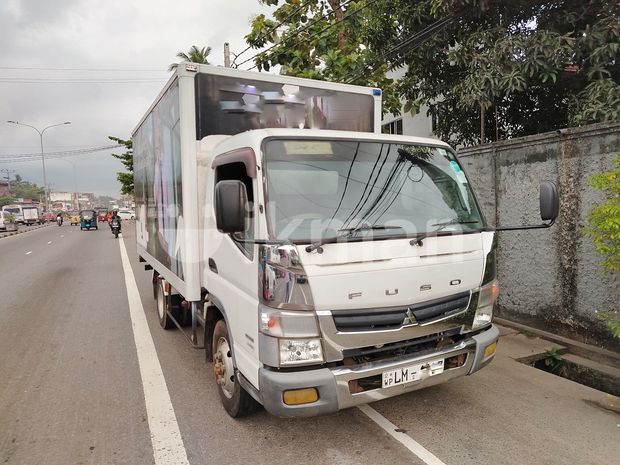 Mitsubishi Canter FEB70 FUSO 14FT 6NUT 2011