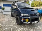 Mitsubishi Delica 2004