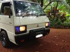 Mitsubishi Delica L300 1985