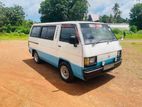 Mitsubishi Delica L300 1988