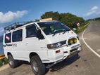 Mitsubishi Delica P25V 4 WD 1989