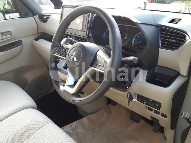 Mitsubishi Ek Space 2024 photo 3
