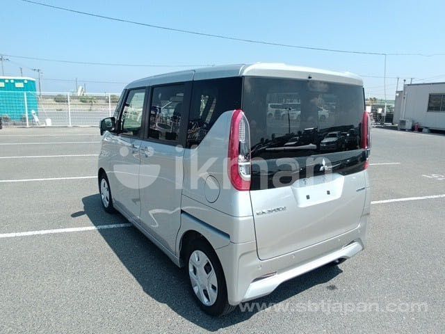 Mitsubishi Ek Space 2024 photo 3