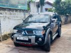 Mitsubishi L 200 4 Wheelcab - for Rent