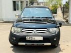 Mitsubishi L200 2011