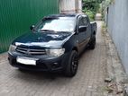 Mitsubishi L200 2011