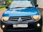 Mitsubishi L200 2011