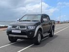 Mitsubishi L200 2012