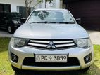 Mitsubishi L200 2WD 2011