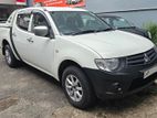 Mitsubishi L200 DOUBLE CAB 2014