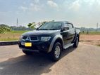 Mitsubishi L200 Double Cab 2014