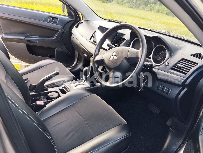 Mitsubishi Lancer Ex 2014 for Sale in Piliyandala ikman