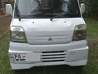 Mitsubishi Minicab 2000