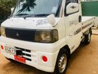 Mitsubishi Minicab 2002