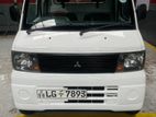 Mitsubishi Minicab 2004