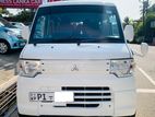 Mitsubishi Minicab 2013