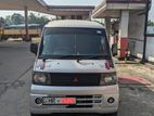 Mitsubishi Minicab 2001