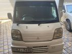 Mitsubishi Minicab 1999