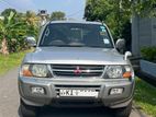 Mitsubishi Montero 2000