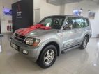 Mitsubishi Montero 2001