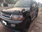 Mitsubishi Montero 2001