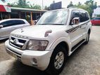 Mitsubishi Montero 2003