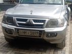 Mitsubishi Montero 2003