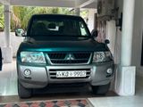 Mitsubishi Montero 2003