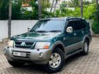 Mitsubishi Montero 2003
