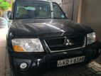 Mitsubishi Montero 2006