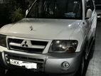 Mitsubishi Montero 2006
