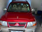 Mitsubishi Montero 2006