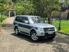Mitsubishi Montero 2008