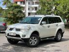 Mitsubishi Montero 2012
