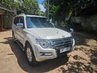 Mitsubishi Montero 2013