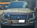 Mitsubishi Montero 2013