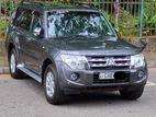 Mitsubishi Montero 2013
