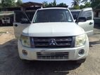 Mitsubishi Montero 2013