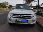 Mitsubishi Montero 2013