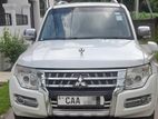 Mitsubishi Montero 2013