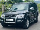 Mitsubishi Montero 2013