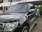 Mitsubishi Montero 2015