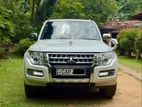 Mitsubishi Montero 2015