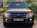 Mitsubishi Montero 3.2L-Diesel-25000 km 2013