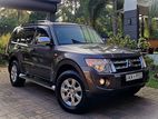 Mitsubishi Montero 3.2L-Diesel-25000 km 2013