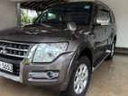 Mitsubishi Montero 2013