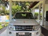 Mitsubishi Montero 2013