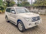 Mitsubishi Montero GLX 2013